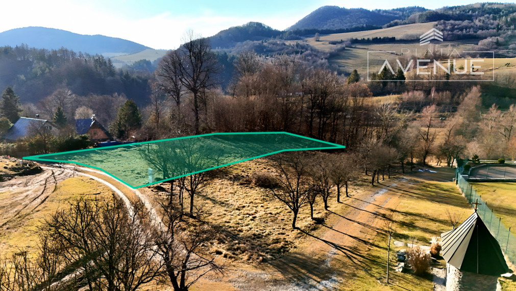 Piata Avenue | Výnimočné pozemky s projektom dvoch chát - Lysica | 0052