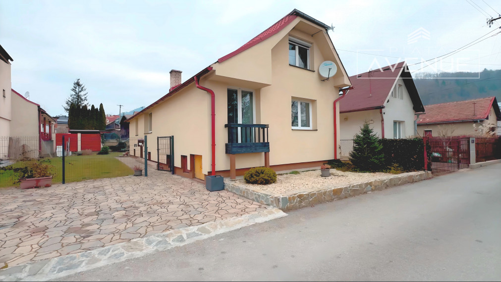Piata Avenue | Na predaj zrekonštrovaný rodinný dom - Považský Chlmec | 0035