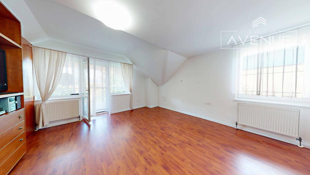 (PREDANÉ!!!) EXKLUZÍVNY 6-izbový rodinný dom s bazénom a veľkým pozemkom – RAJECKÉ TEPLICE – POLUVSIE