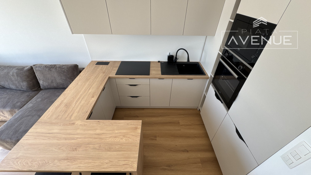 (PRENAJATÉ!!!)ZARIADENÁ NOVOSTAVBA 2+kk ŽILINA - ŠIRŠIE CENTRUM (47m2) s TERASOU 20m2 a parkovacím státím