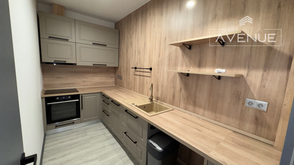 Na prenájom kompletne zrekonštruovaný byt 2+1 , Žilina - Širšie centrum (70m2)
