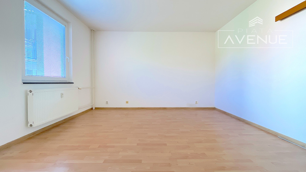 (Rezervované!!!)NA PREDAJ / 2 - IZBOVÝ BYT / ŽILINA - HÁJIK