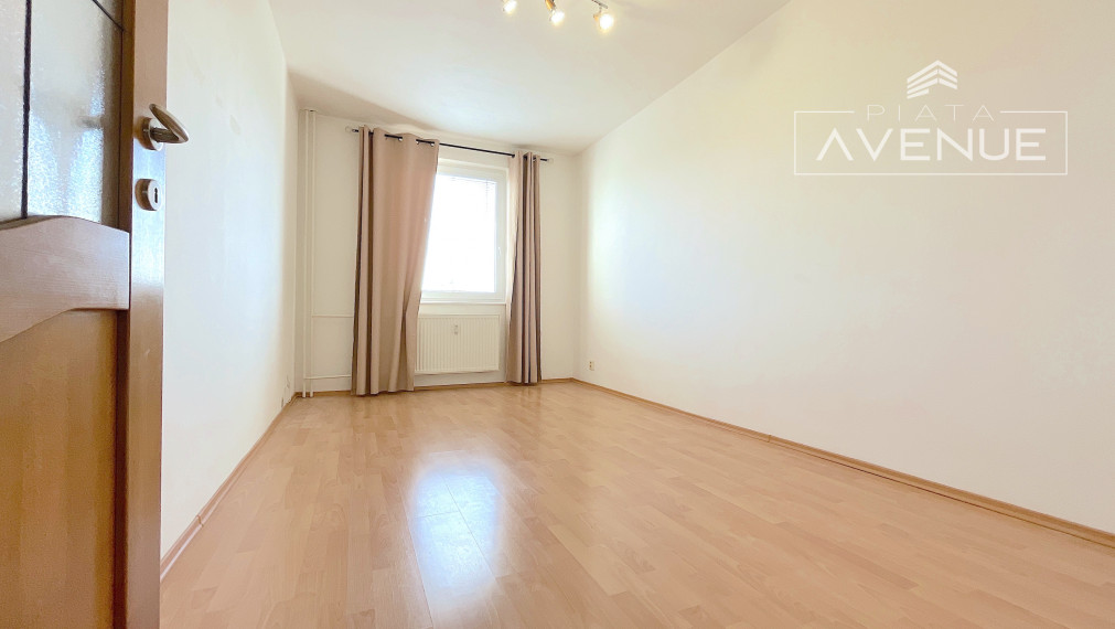 (Rezervované!!!)NA PREDAJ / 2 - IZBOVÝ BYT / ŽILINA - HÁJIK