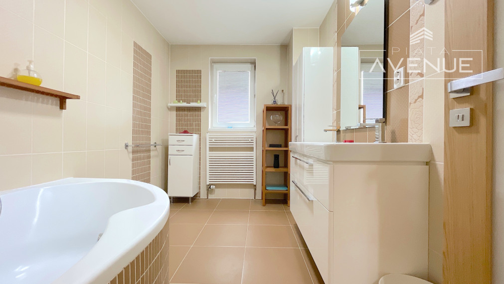 NA PRENÁJOM / DOM / TEPLIČKA NAD VÁHOM