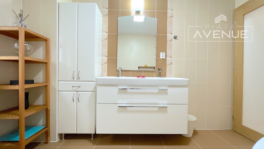 NA PRENÁJOM / DOM / TEPLIČKA NAD VÁHOM