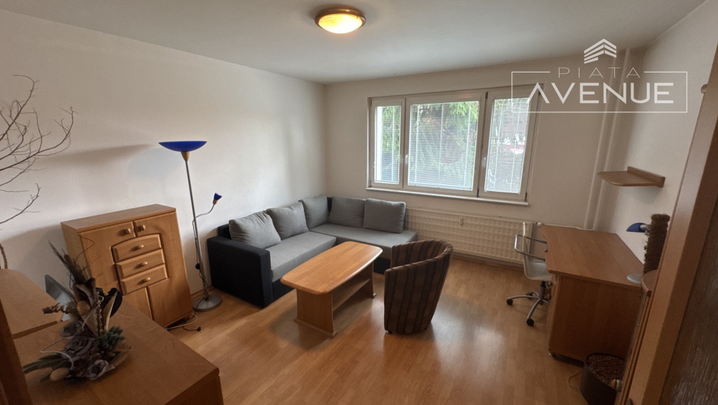 (REZERVOVANÉ!!!)Na predaj Zariadený byt 2+1 , Žilina - Solinky (49m2)