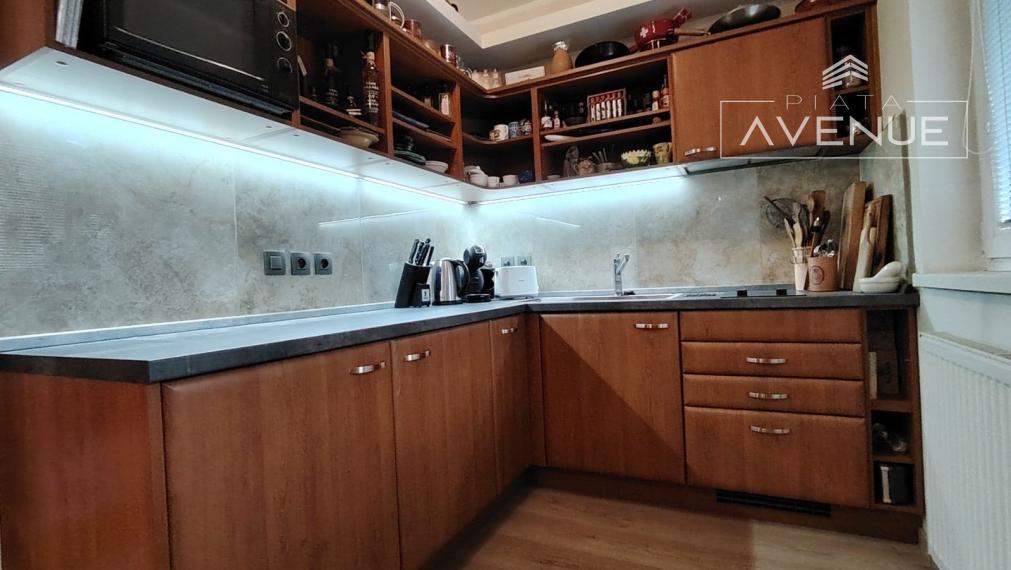 🏢 NA PREDAJ/ obchodný priestor so showroomom a možnosťou bývania – ideálna investícia!