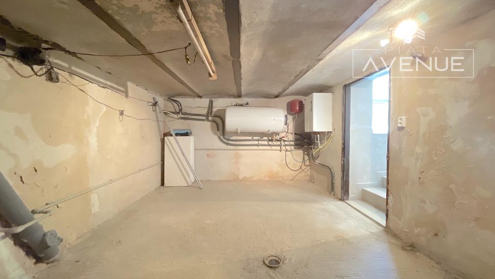 NA PREDAJ/ RODINNÝ DOM / MARTIN - PRIEKOPA