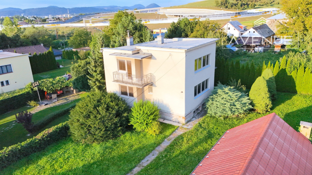 NA PREDAJ/ RODINNÝ DOM / LIETAVSKÁ LÚČKA