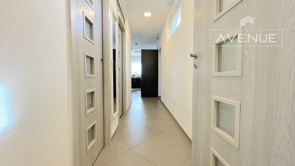 NA PREDAJ/ AUTOSERVIS + 3 IZBOVÝ BYT/ LIPOVEC