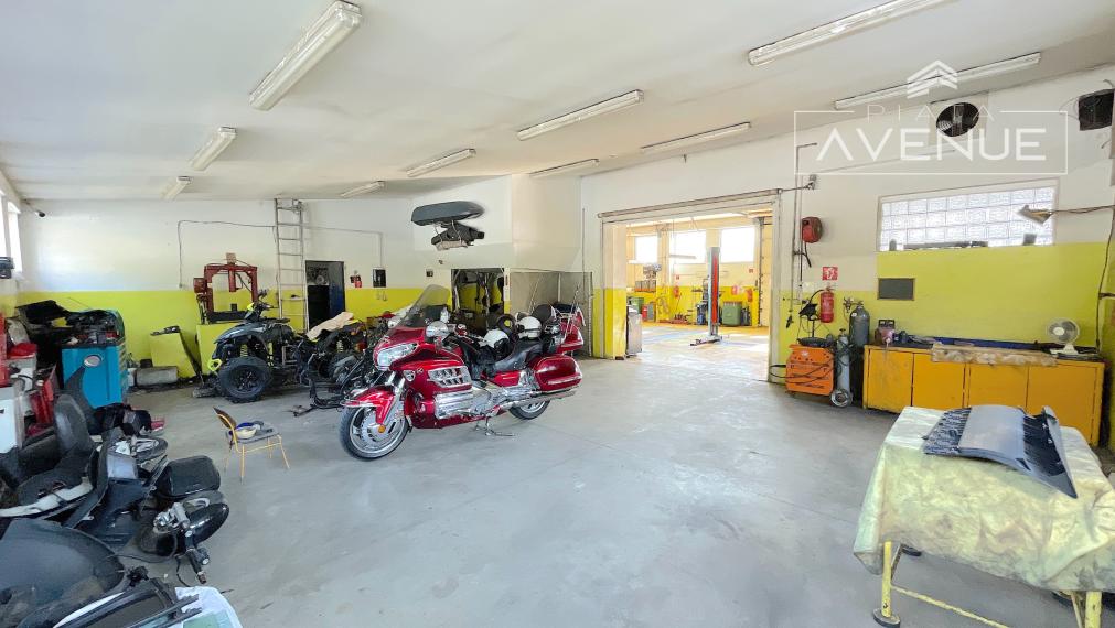 NA PREDAJ/ AUTOSERVIS + 3 IZBOVÝ BYT/ LIPOVEC