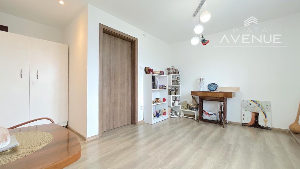 NA PREDAJ / DOM / LIPOVEC