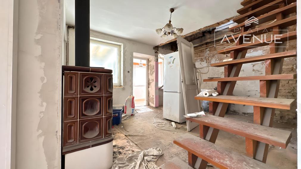 Piata Avenue | Rodinný domček v pôvodnom stave - Hôrky | REZERVOVANÉ