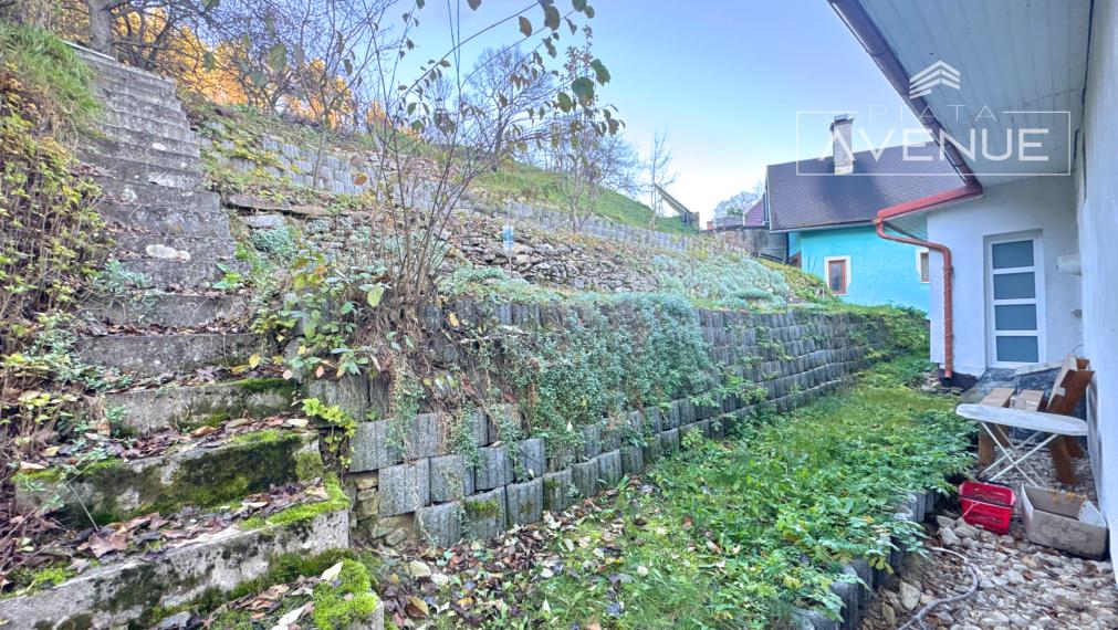 Piata Avenue | Rodinný dom s pozemkom (942 m2) - Paština Závada