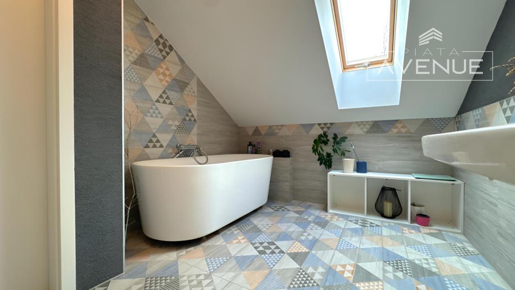 Piata Avenu | Tehlový rodinný dom len 10 minút od Žiliny - Žilinská Lehota