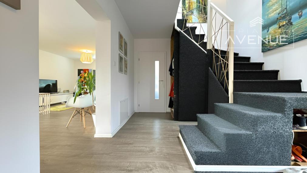 Piata Avenu | Tehlový rodinný dom len 10 minút od Žiliny - Žilinská Lehota