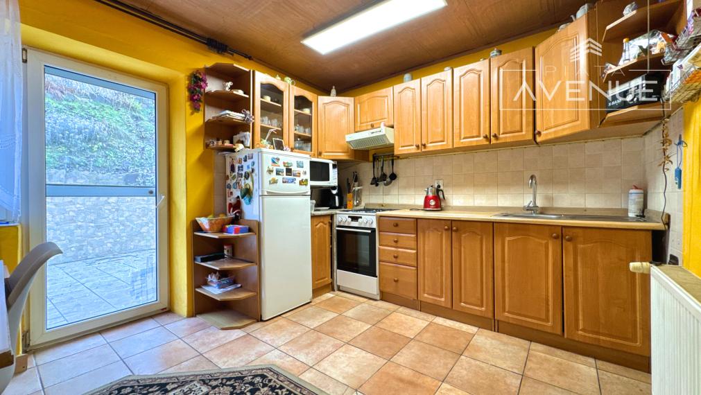 Piata Avenue | Rodinný dom s veľkorysým priestorom - Paština Závada