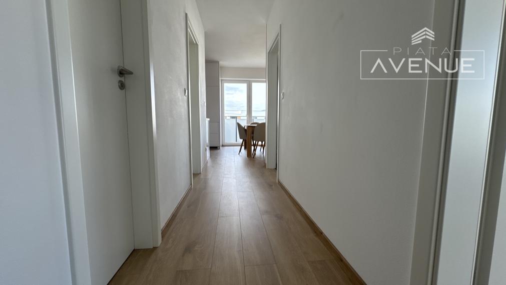 ZARIADENÁ NOVOSTAVBA 3+kk TRENČÍN (65m2) s balkónom a parkovacím státím