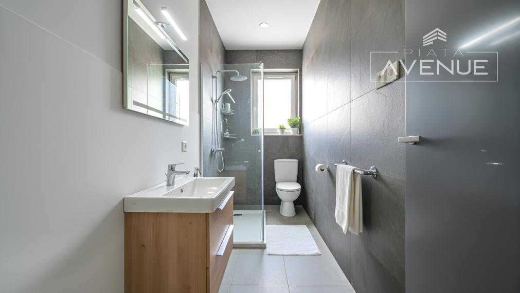 Piata Avenue | Rodinný dom v pôvodnom stave - Strážov