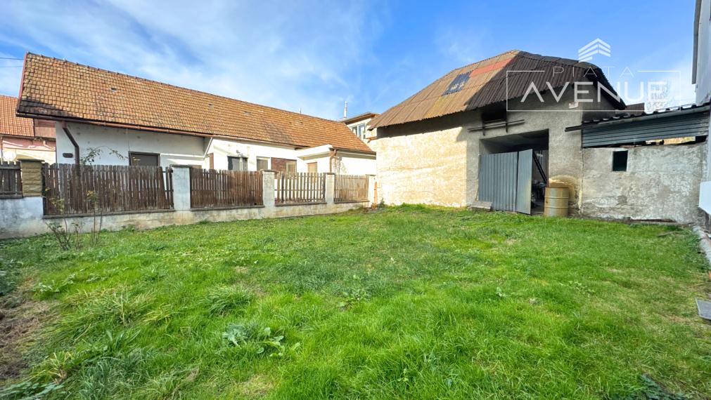 Piata Avenue | Rodinný dom v pôvodnom stave - Strážov