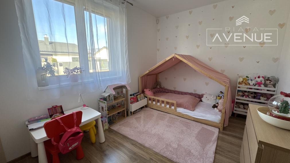 Na predaj moderný 4-izbový bungalov v obci Svederník