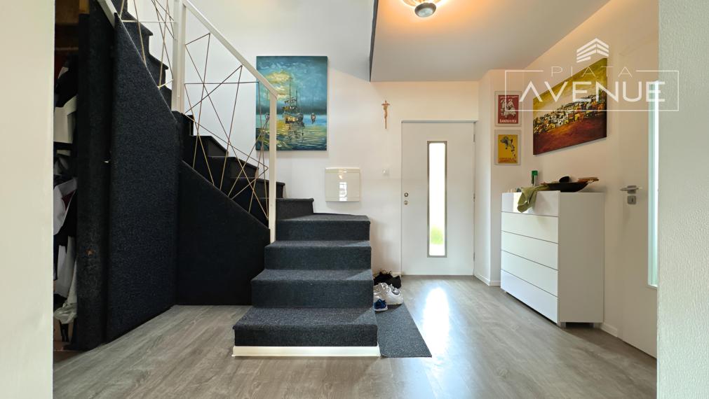 Piata Avenu | Tehlový rodinný dom len 10 minút od Žiliny - Žilinská Lehota