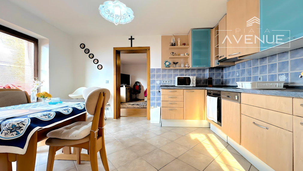 EXKLUZÍVNE!!! Zrekonštruovaný dvojgeneračný rodinný dom - Krásno nad Kysucou (Blažkov)