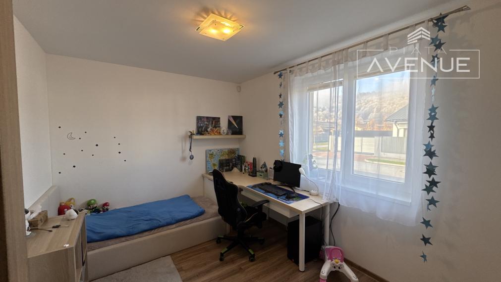 Na predaj moderný 4-izbový bungalov v obci Svederník