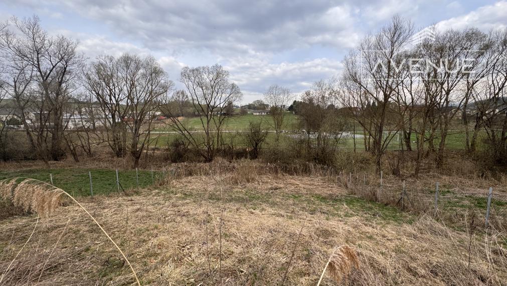 TRNOVÉ - INVESTIČNÝ POZEMOK (605m2)