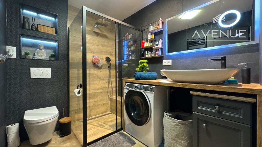 Piata Avenue | Rodinný dom s dvoma bytovými jednotkami - Vyšňové