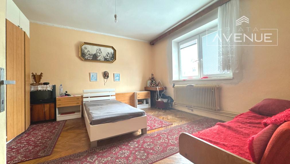 Piata Avenue | Rodinný dom s dvoma bytovými jednotkami - Vyšňové