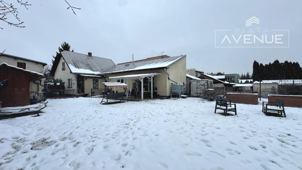 Piata Avenue | Rodinný dom s dvoma bytovými jednotkami - Vyšňové