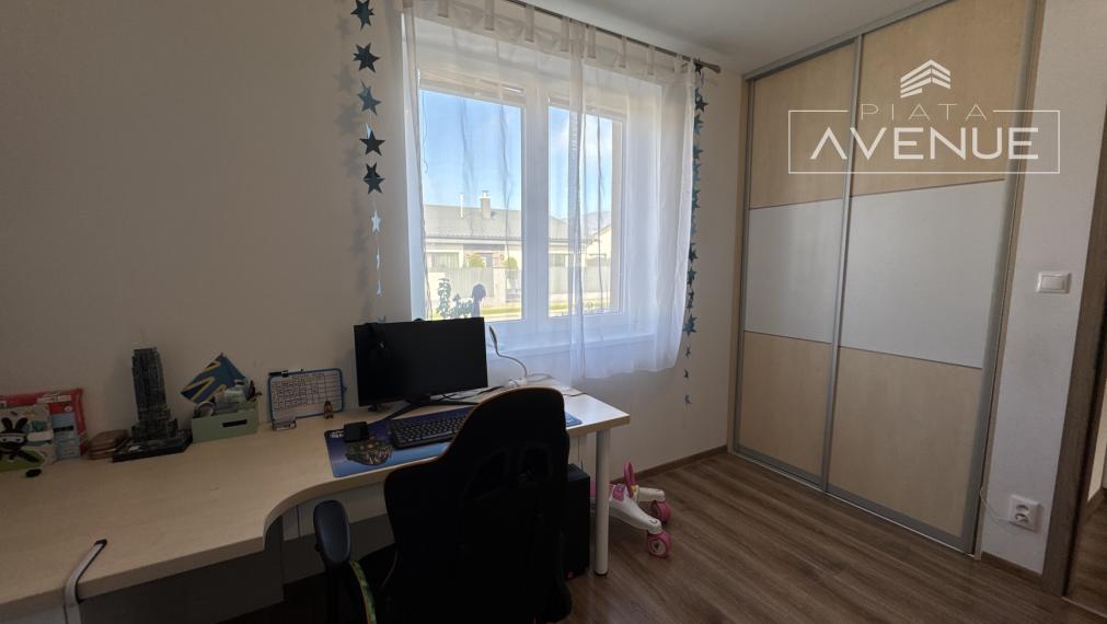 Na predaj moderný 4-izbový bungalov v obci Svederník