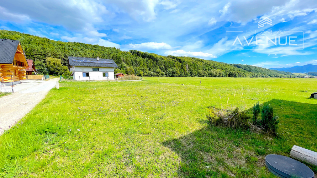 Piata Avenue | Stavebný pozemok - Valča