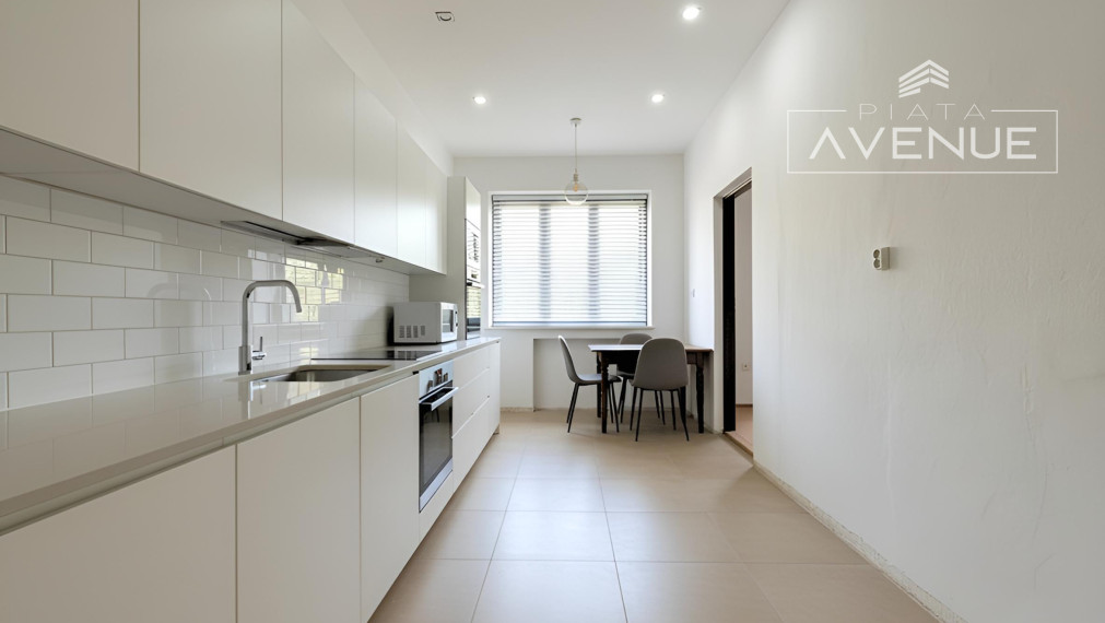 Piata Avenue | Rodinný dom v pôvodnom stave - Strážov