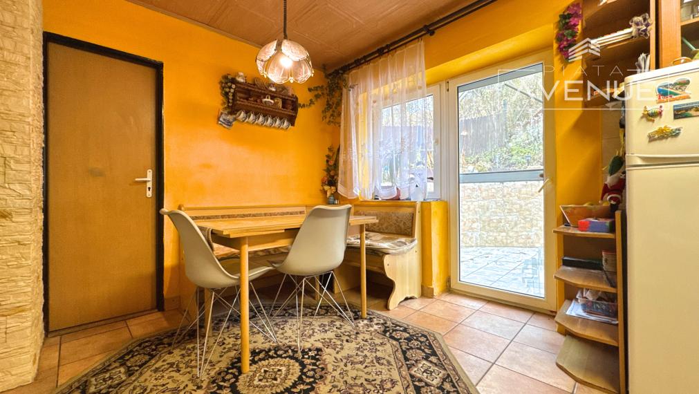 Piata Avenue | Rodinný dom s veľkorysým priestorom - Paština Závada