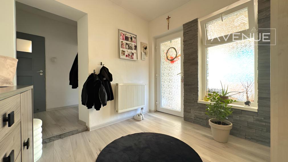 Piata Avenue | Rodinný dom s pozemkom (942 m2) - Paština Závada