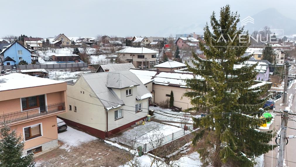 Piata Avenue | Rodinný dom s dvoma bytovými jednotkami - Višnové