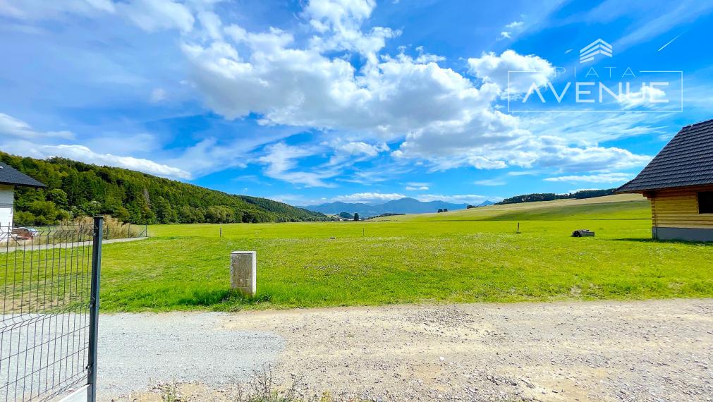 Piata Avenue | Stavebný pozemok - Valča