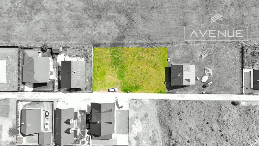 Piata Avenue | Stavebný pozemok - Valča