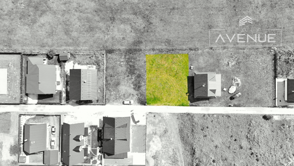 Piata Avenue | Stavebný pozemok - Valča