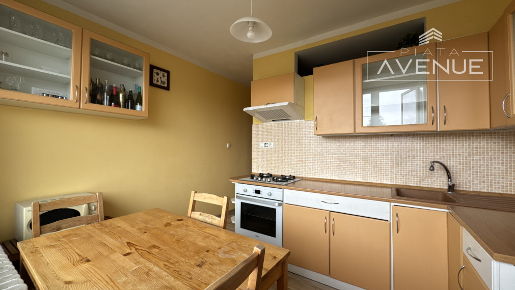 (REZERVOVANÉ!!!)ZARIADENÝ BYT 2+1 , Žilina - Hliny VIII (62m2) , loggia a balkón