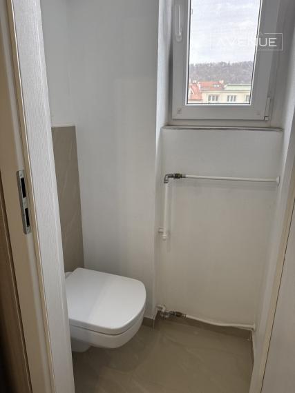 Zrekonštrovaný zariadený byt 2+1 na prenájom Žilina - Širšie Centrum 55m2 s loggiou