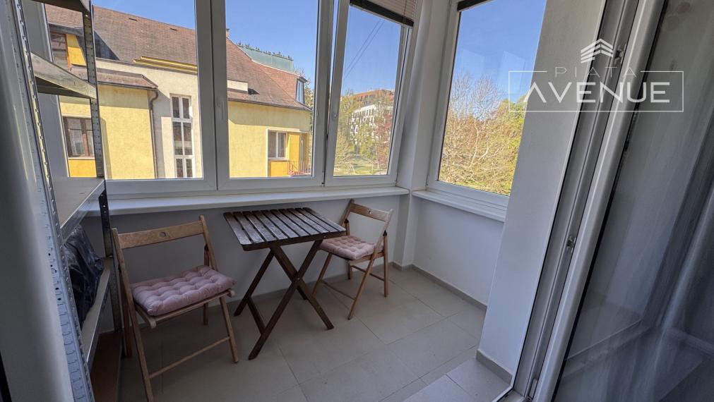 Zrekonštrovaný zariadený byt 2+1 na prenájom Žilina - Širšie Centrum 55m2 s loggiou