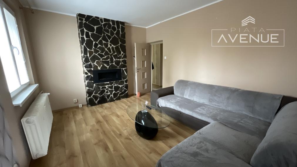 Na prenájom zrekonštruovaný , zariadený byt 3+1 , Žilina - Hliny IV (57m2) s loggiou