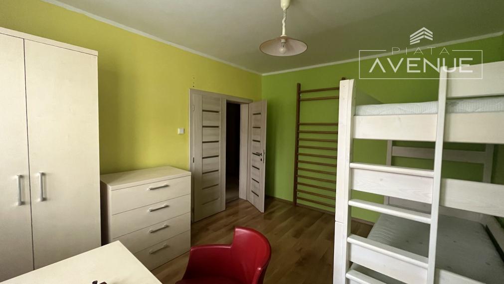 Na prenájom zrekonštruovaný , zariadený byt 3+1 , Žilina - Hliny IV (57m2) s loggiou