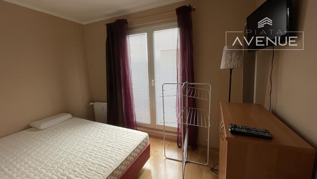 Na prenájom zrekonštruovaný , zariadený byt 3+1 , Žilina - Hliny IV (57m2) s loggiou