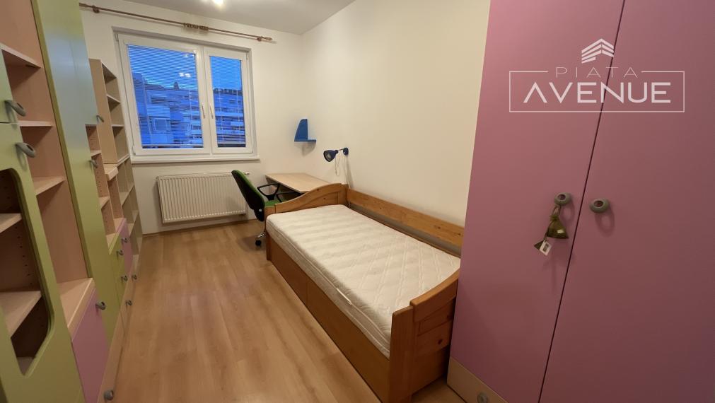 Na prenájom tehlová novostavba 4+1 , Žilina - Hliny VIII (92m2) s parkvacím státím