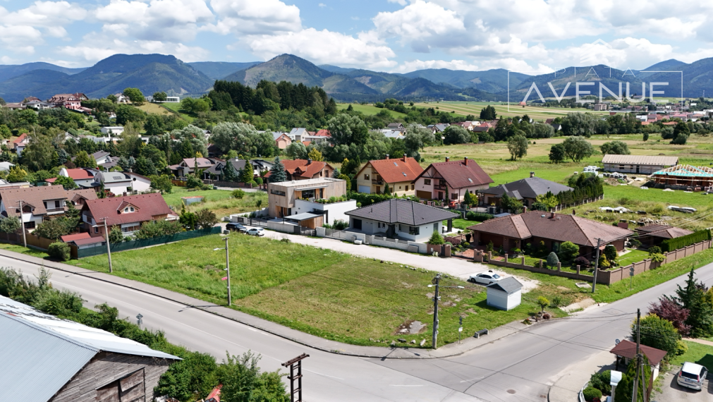 stavebný pozemok - 700m od centra Rajeckých Teplíc