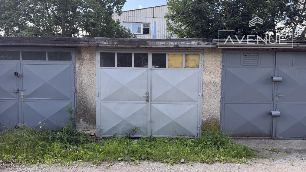GARÁŽ na predaj - priemyselná časť 18m2